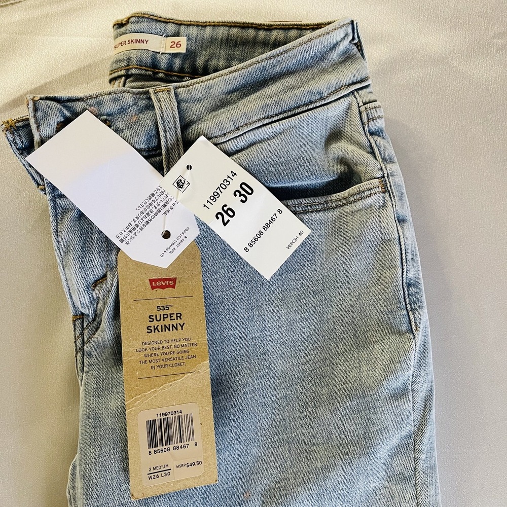 New Levis 535 Super Skinny Jeans Womens Size 26x30 Blue Denim Faded Distressed - Picture 2 of 13